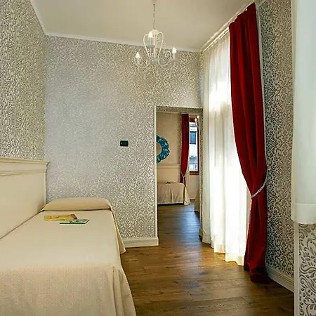 酒店 Charming Palace Santa Fosca 威尼斯